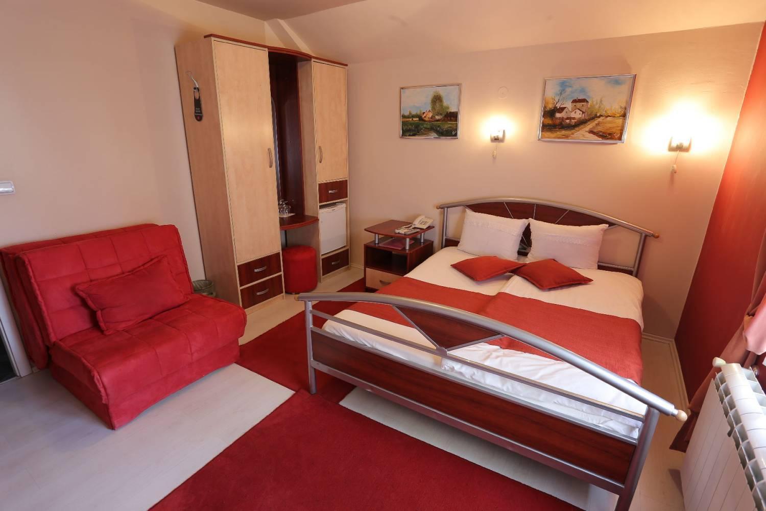 Hotel Zeneva 크라구예바츠 외부 사진