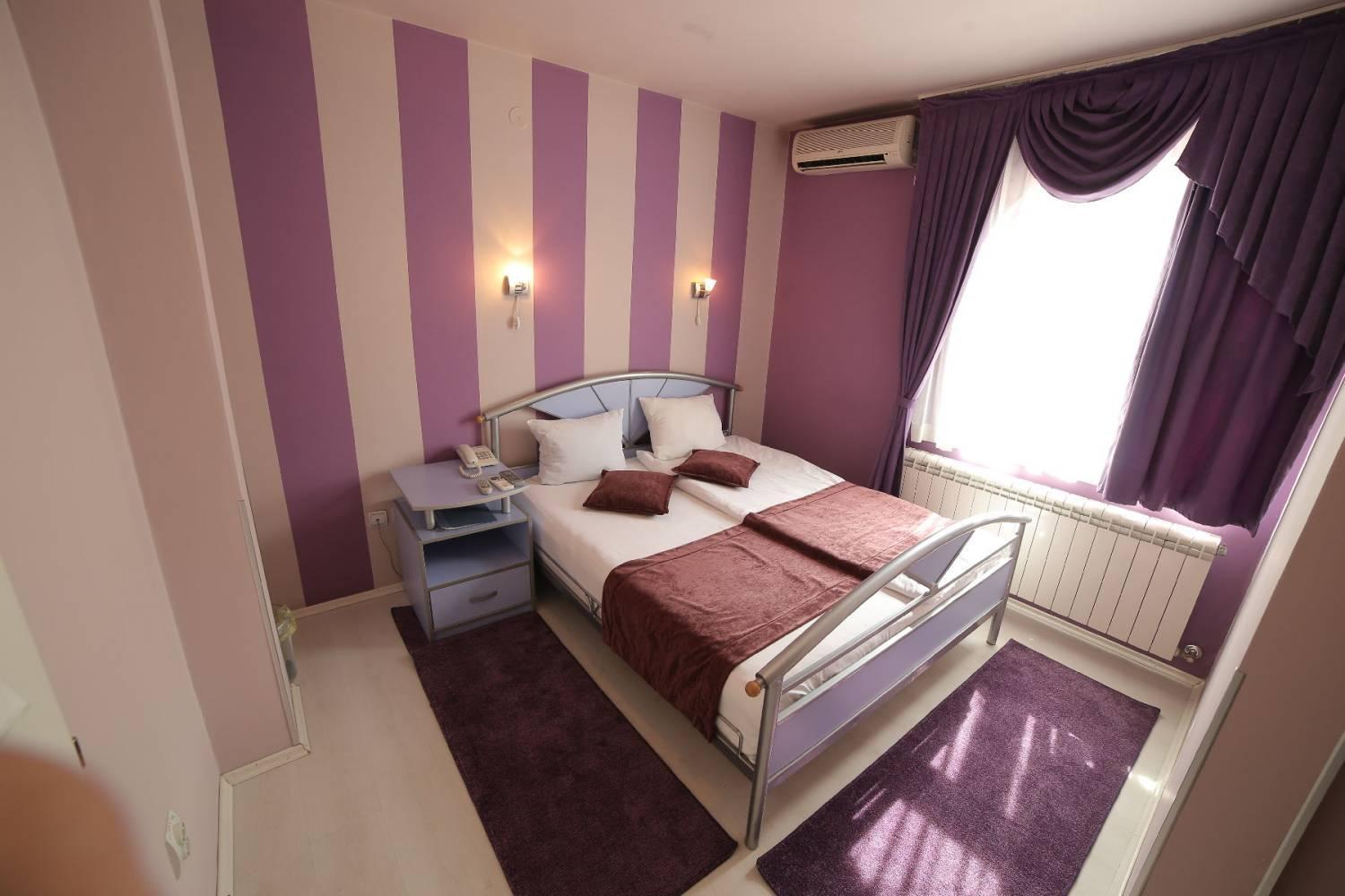 Hotel Zeneva 크라구예바츠 외부 사진