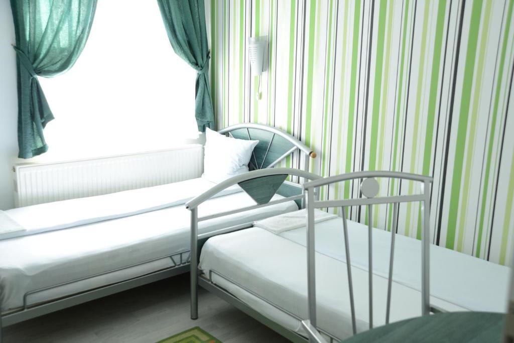 Hotel Zeneva 크라구예바츠 객실 사진
